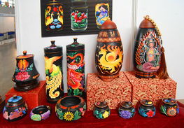 2009年昆明國際民族民間工藝品暨旅游文化商品博覽會盛大開幕 民族工藝與禮儀用品展銷引領文化消費新熱潮